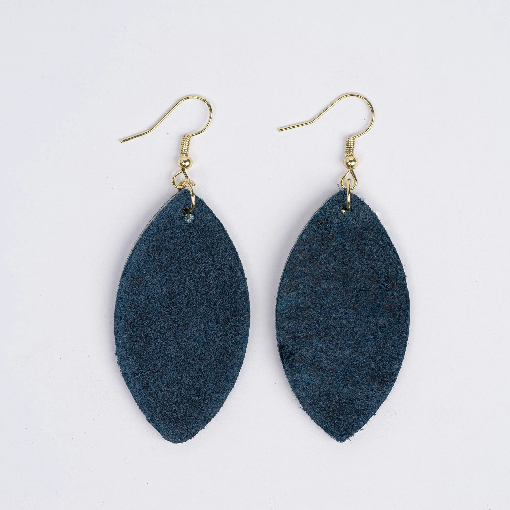 Leather Earrings (leaf)