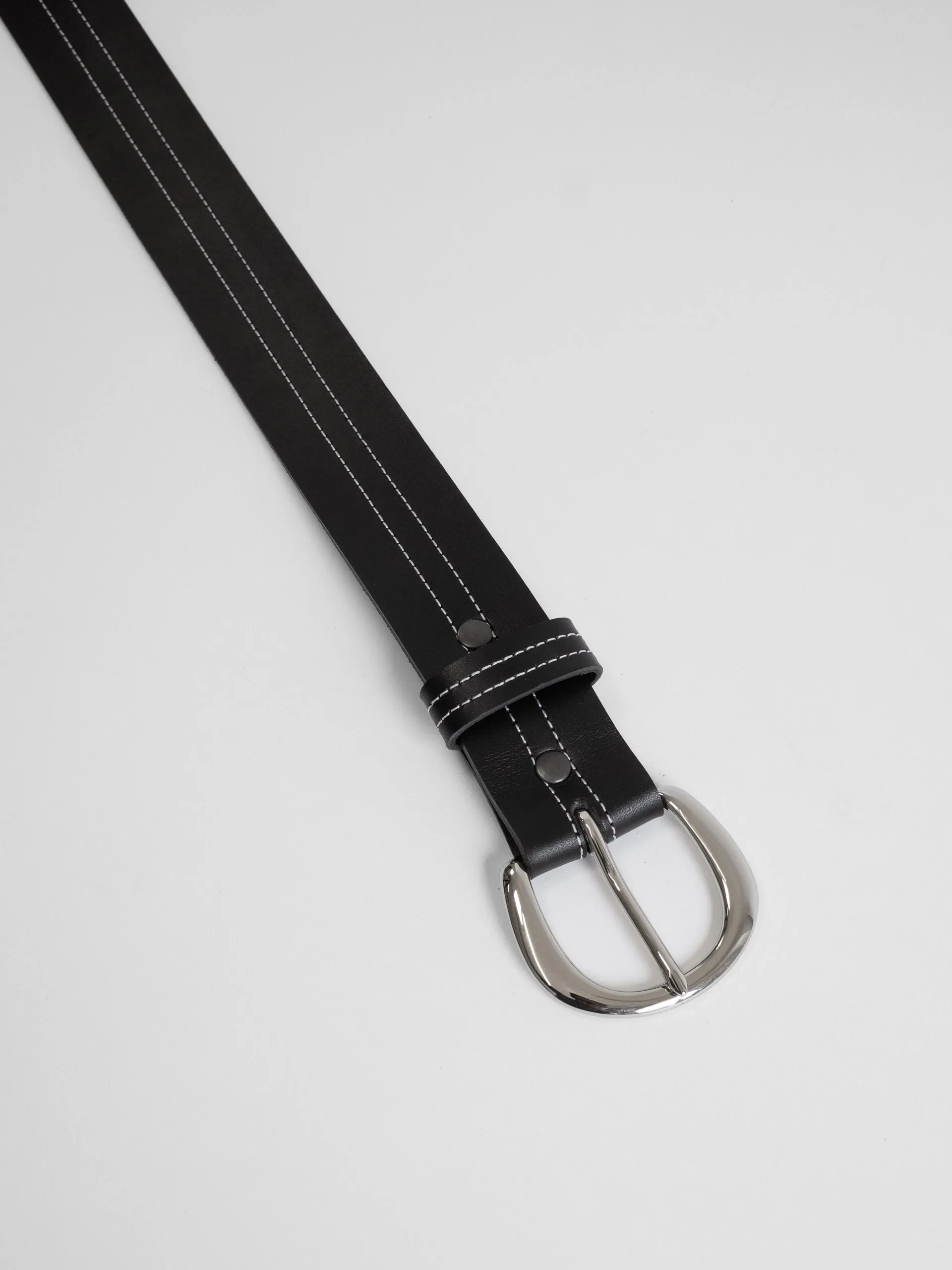 The Lair Camille White Stitch Belt Wide Silver