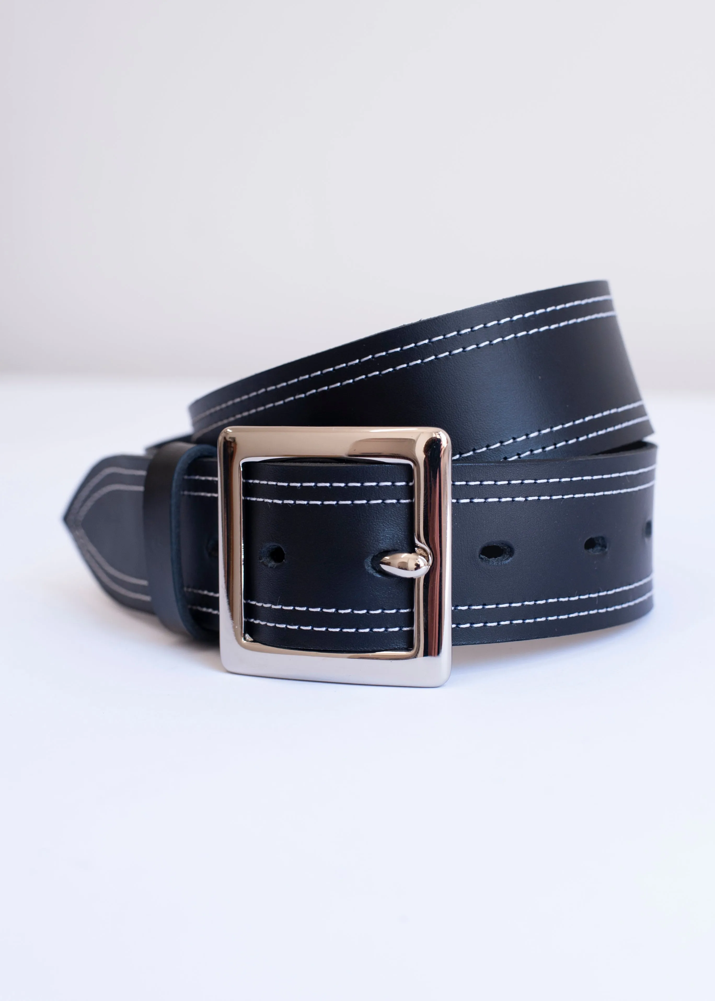 The Lair Daisy White Stitch Belt Silver
