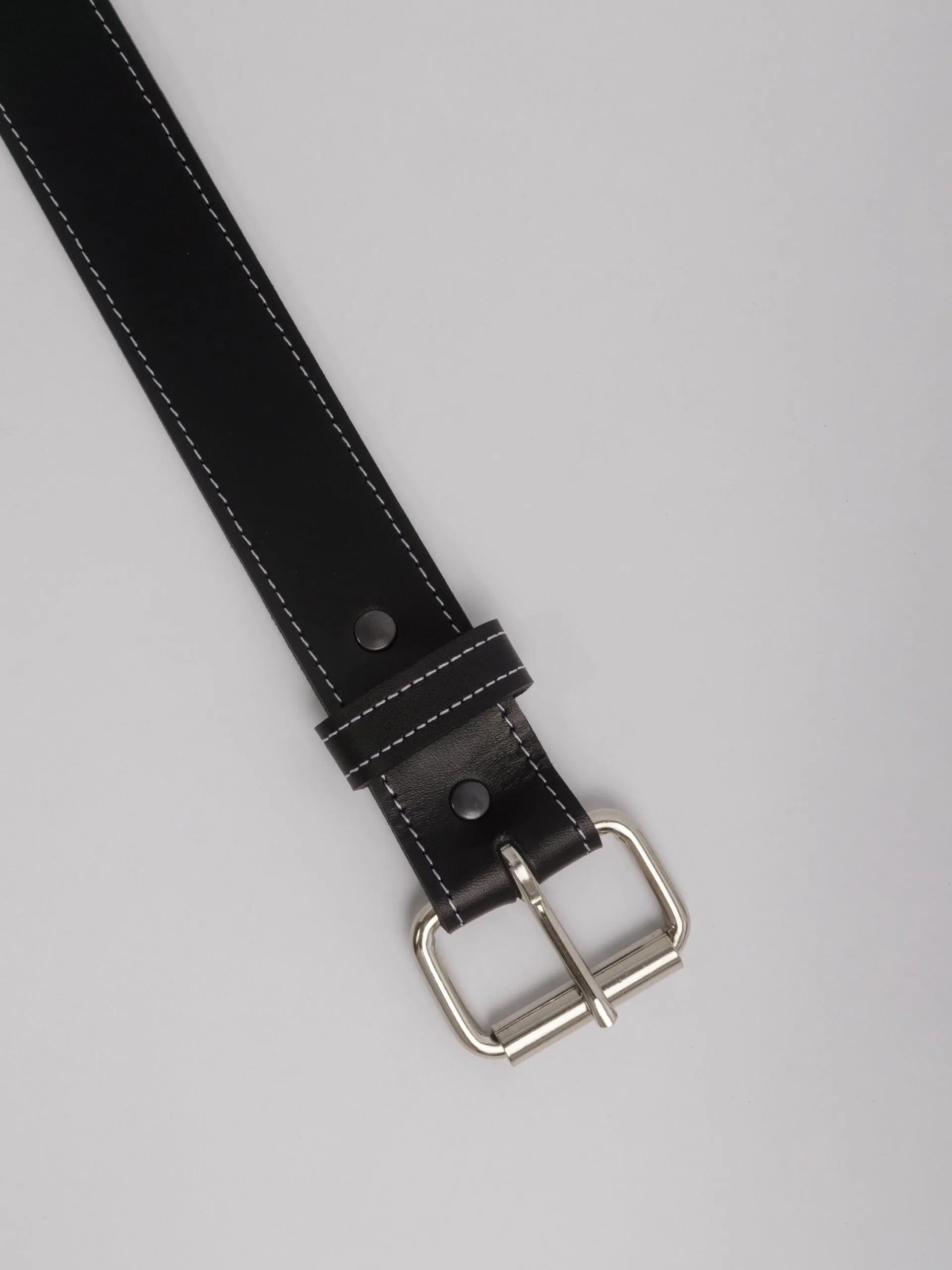 The Lair Jeet White Stitch Belt Silver