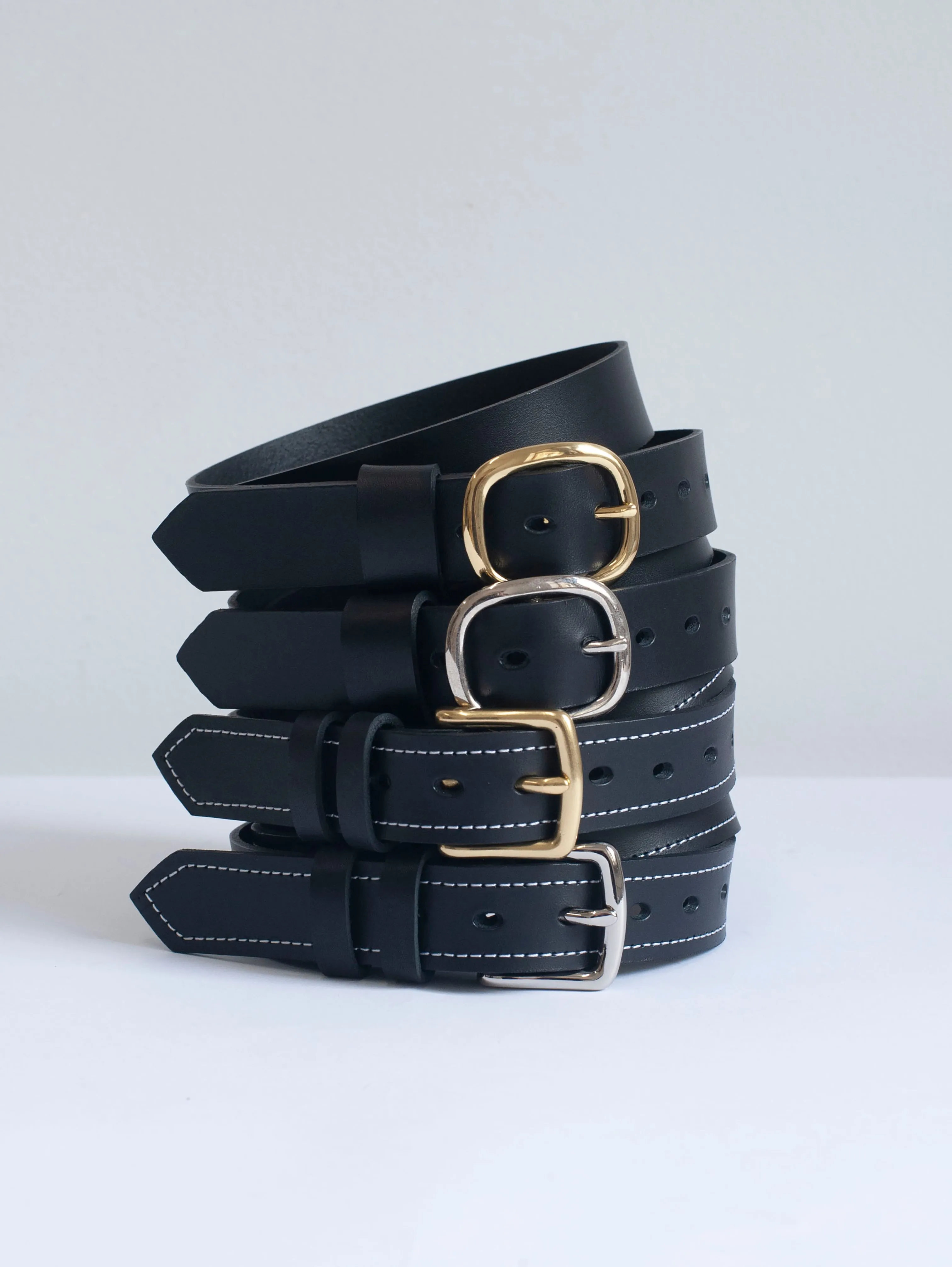 The Lair Oval Buckle Belt Silver